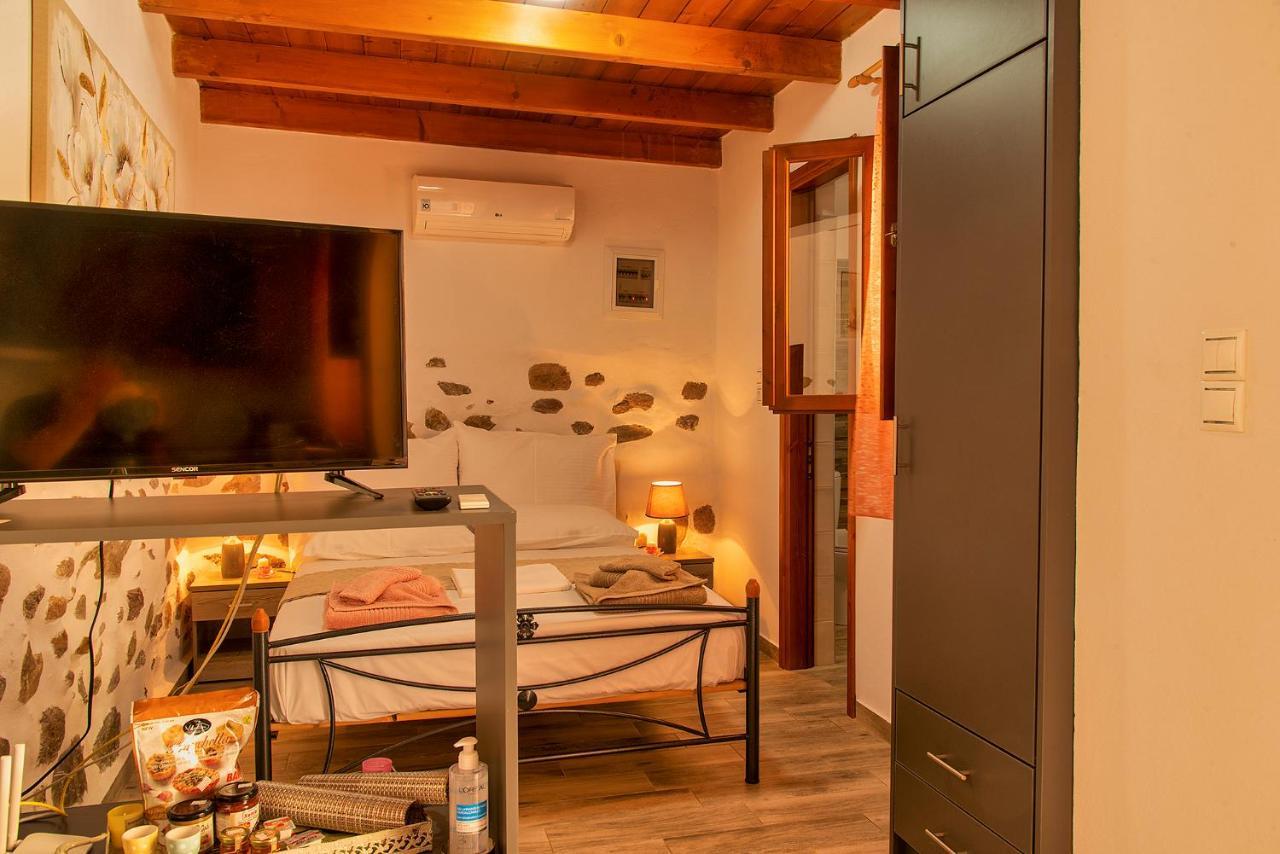 Anemolia Tiny Stone House Villa ปาเลกาสตรอน ภายนอก รูปภาพ