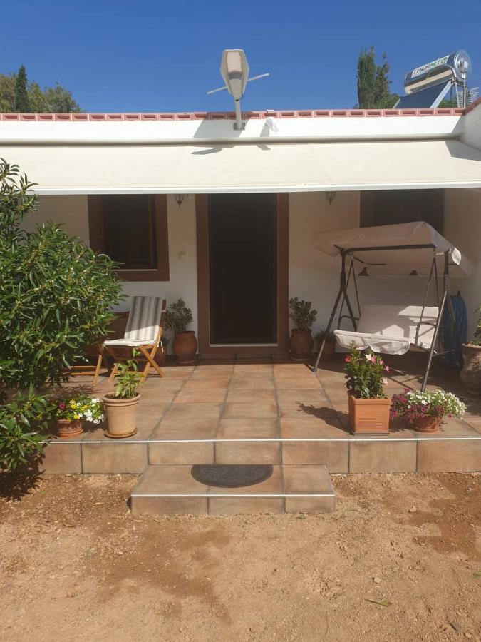 Anemolia Tiny Stone House Villa ปาเลกาสตรอน ภายนอก รูปภาพ